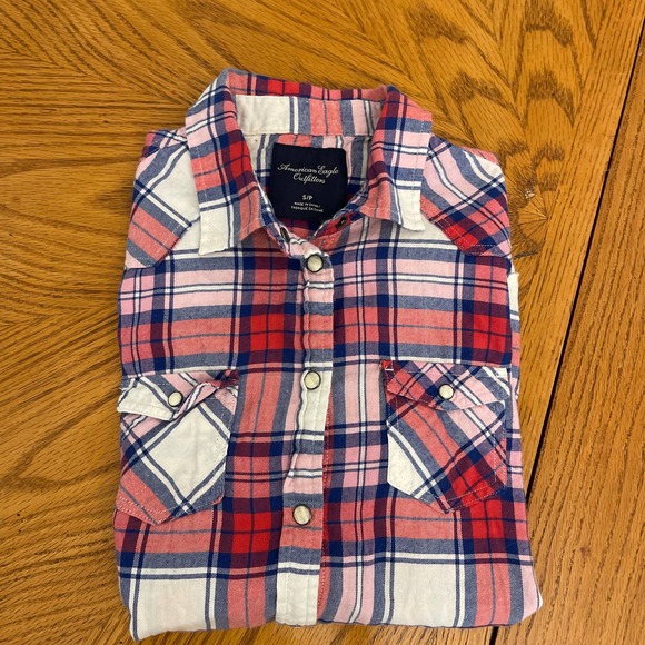 American Eagle Outfitters Checked Blouse Women Sz S slightly used - Picture 10 of 10